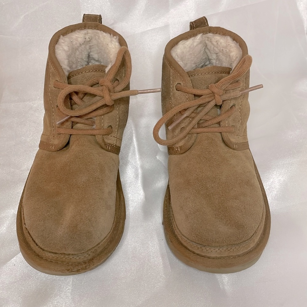 Ugg Neumel Boys Size 3 Brown Ankle Lace Boots